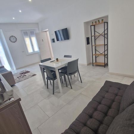 Enissa Apartment Cislago Luaran gambar